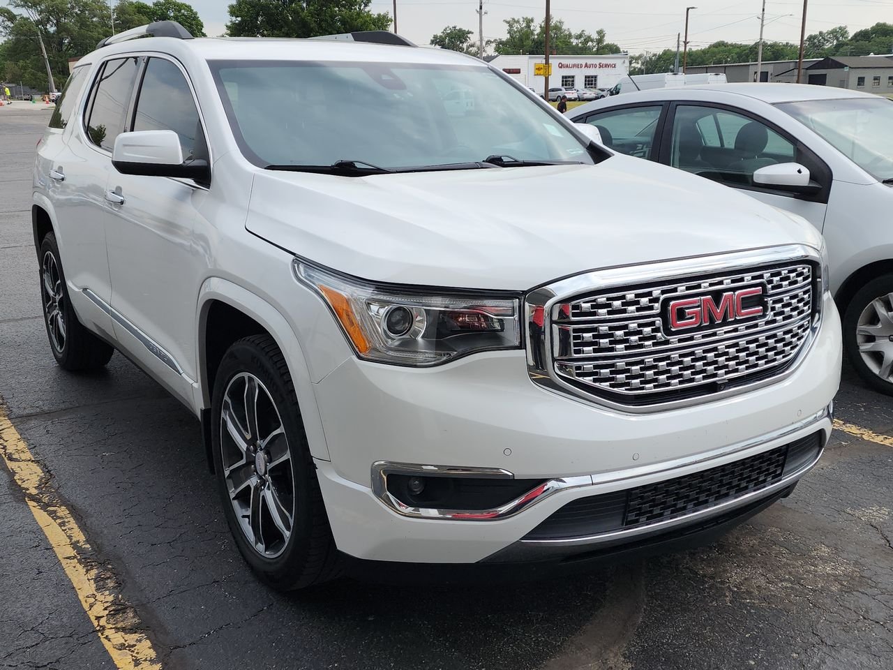 2018 GMC Acadia Denali AWD's photo