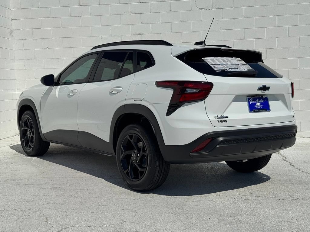 2026 Chevrolet Trax LT - Photo 10