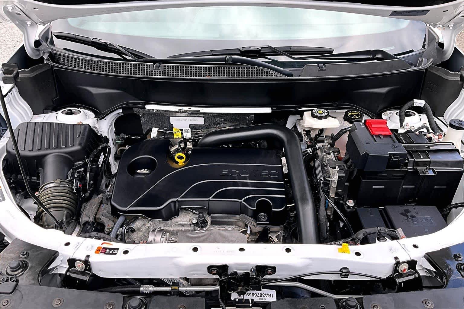 Used 2026 Summit White GMC AWD Elevation image 32