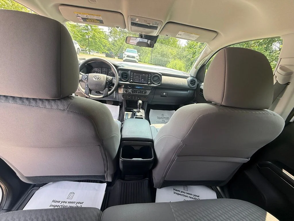 Certified Used 2022 White Toyota SR image 27