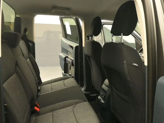 New 2026 Carbonized Gray Metallic Ford XLT image 17