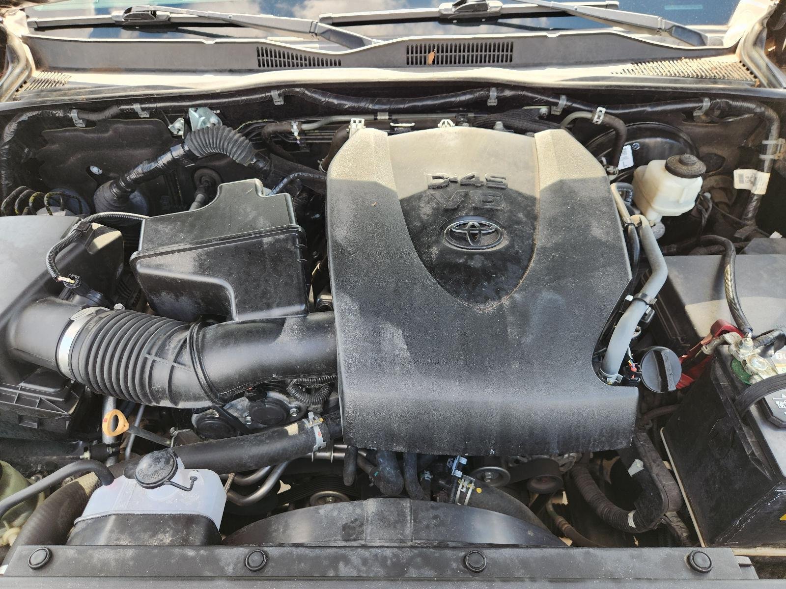 2019 Toyota Tacoma photo 32 of 33