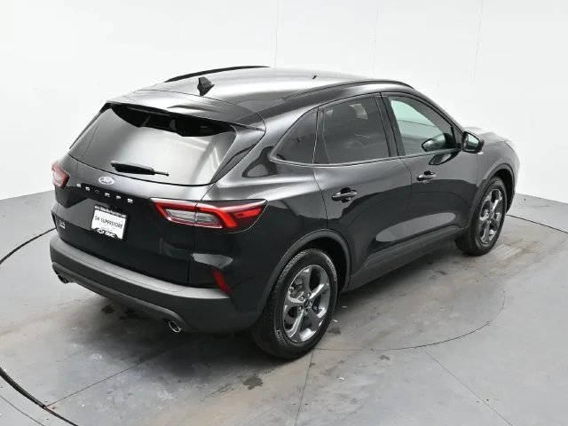Used 2025 Agate Black Metal Ford ST-Line image 37