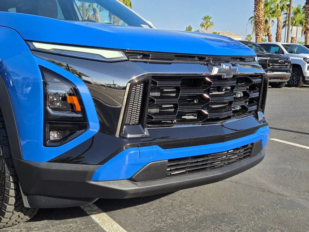 Used 2026 Reef Blue Metallic Chevrolet ACTIV image 8
