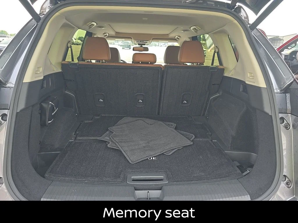 Certified Used 2025 Gray Nissan Platinum image 8
