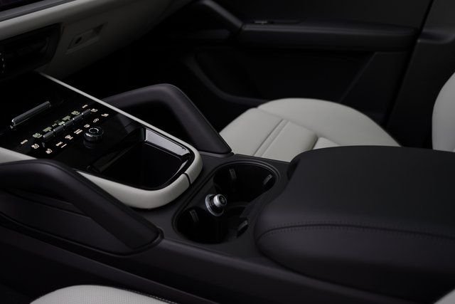 2026 Porsche Cayenne Coupe Base - Photo 21