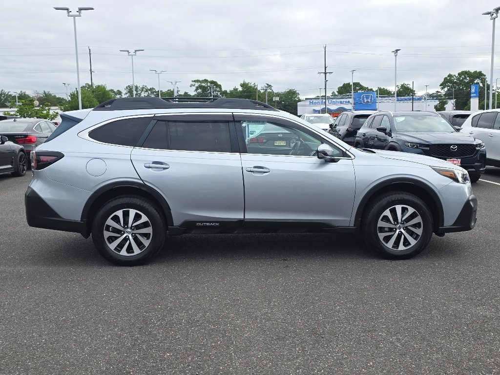 Used 2020 Ice Silver Metallic Subaru Premium image 18