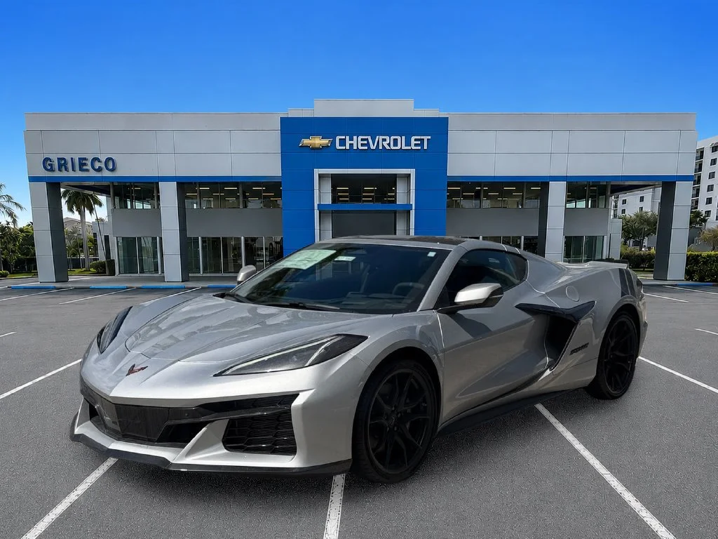 New 2027 Blade Silver Metallic Chevrolet 3LT image 3