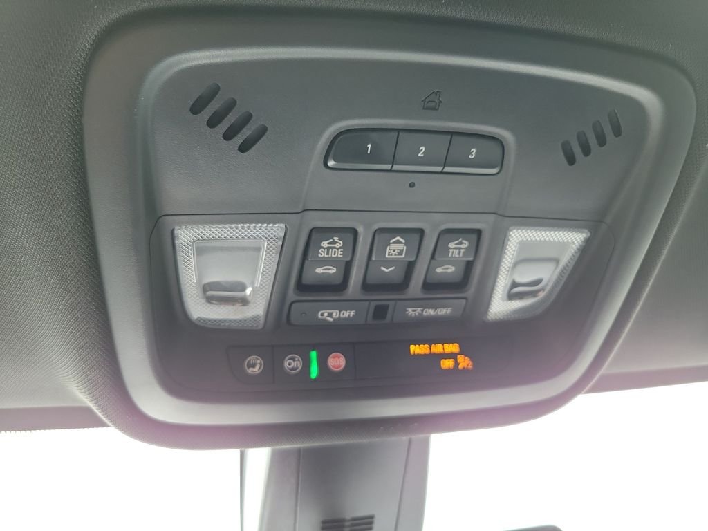 Used 2022 Black Chevrolet Premier image 32