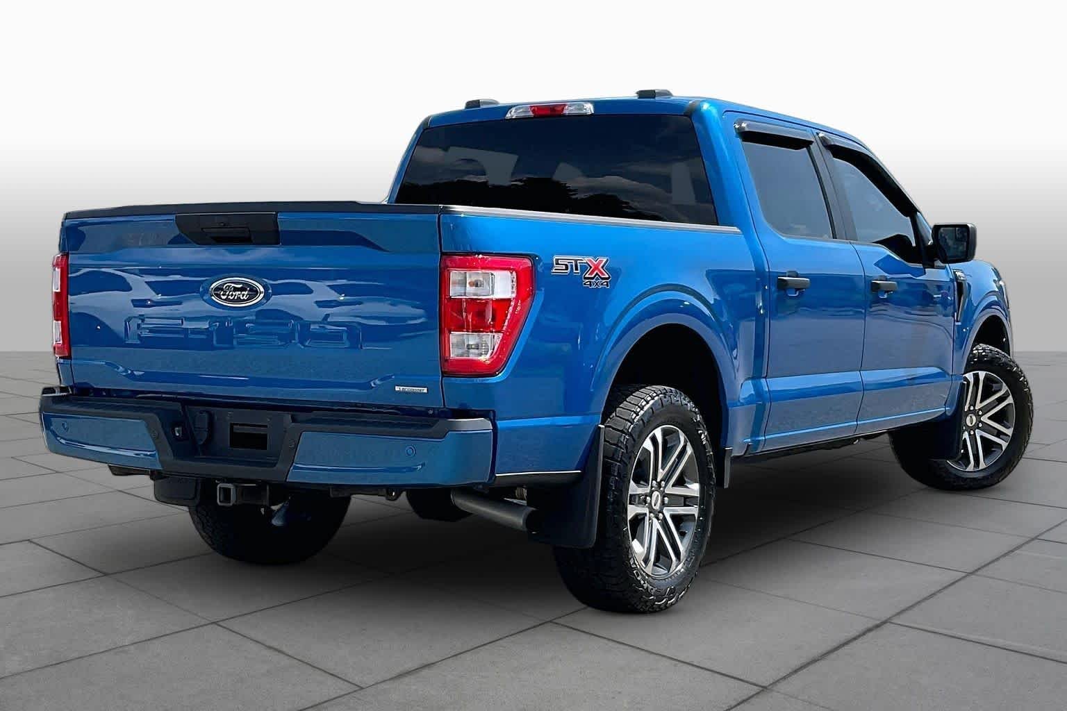 Used 2021 Velocity Blue Metallic Ford XL image 11