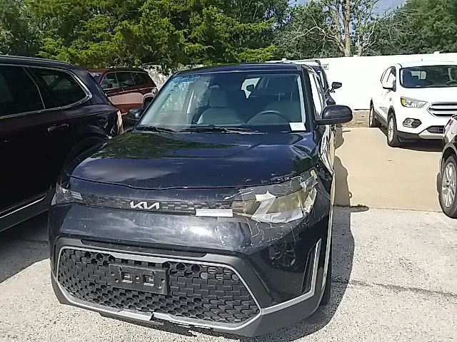 Used 2025 Black Kia LX image 8