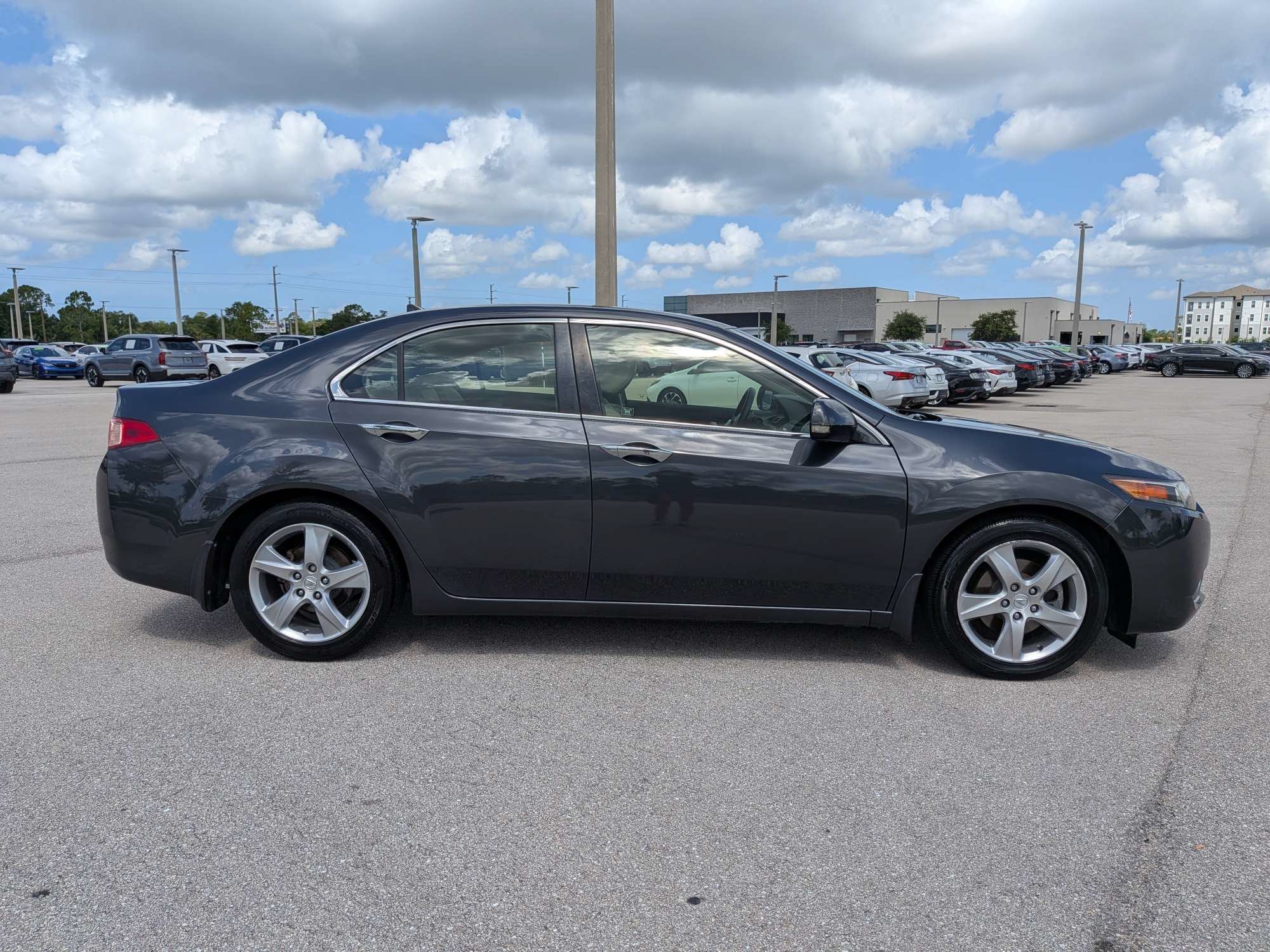 Used 2012 Graphite Luster Metallic Acura Tech Pkg image 4