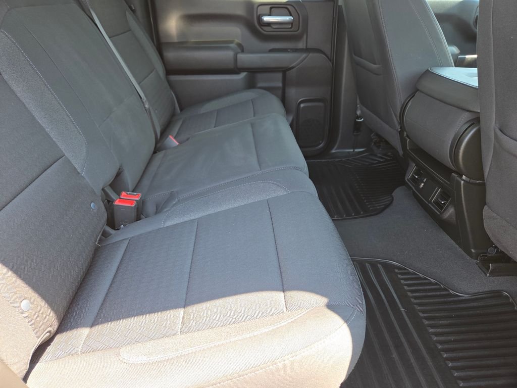 Used 2025 White Chevrolet Custom image 22