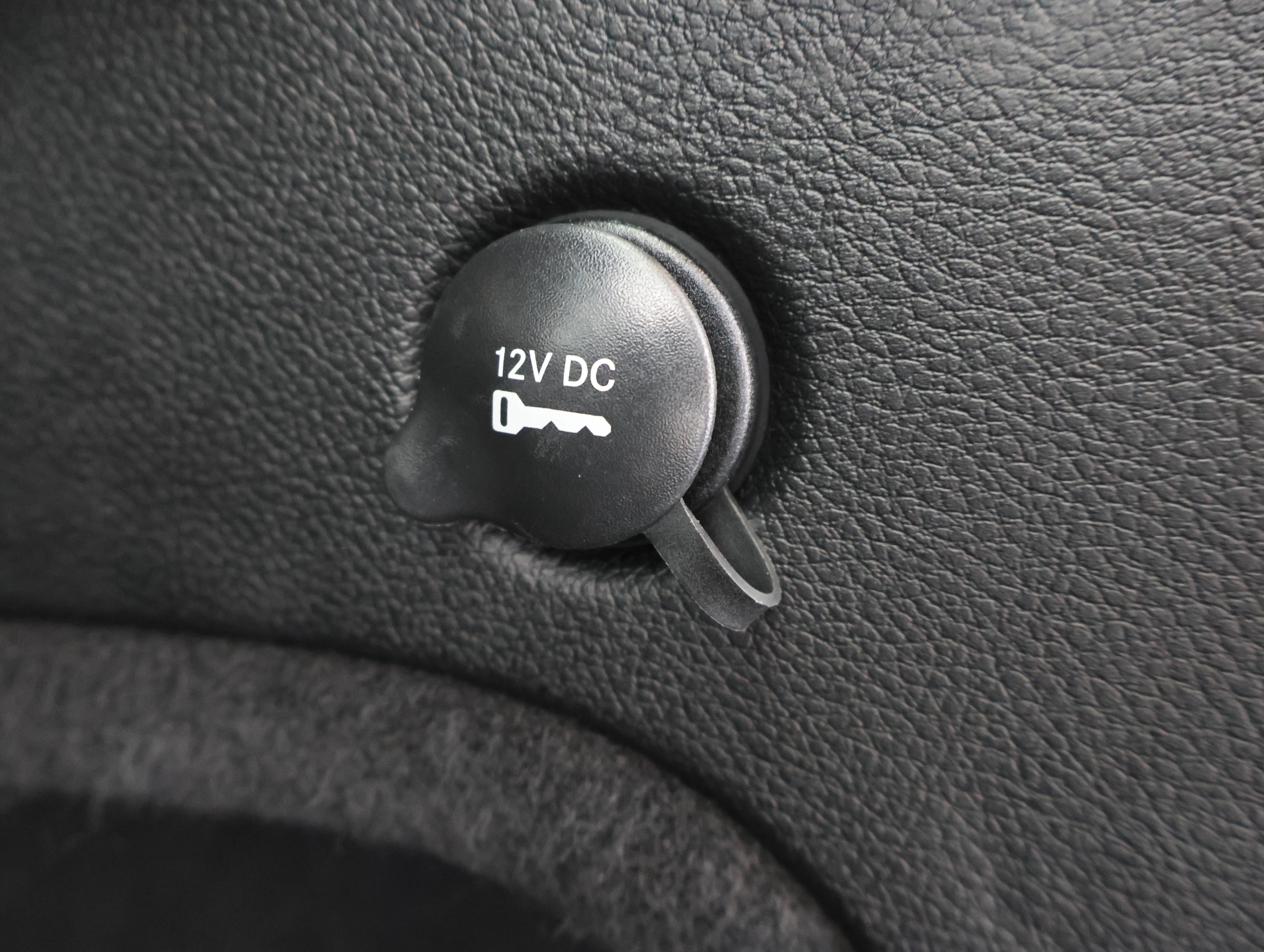 Used 2020 Sting-Gray Clearcoat Jeep Altitude image 29