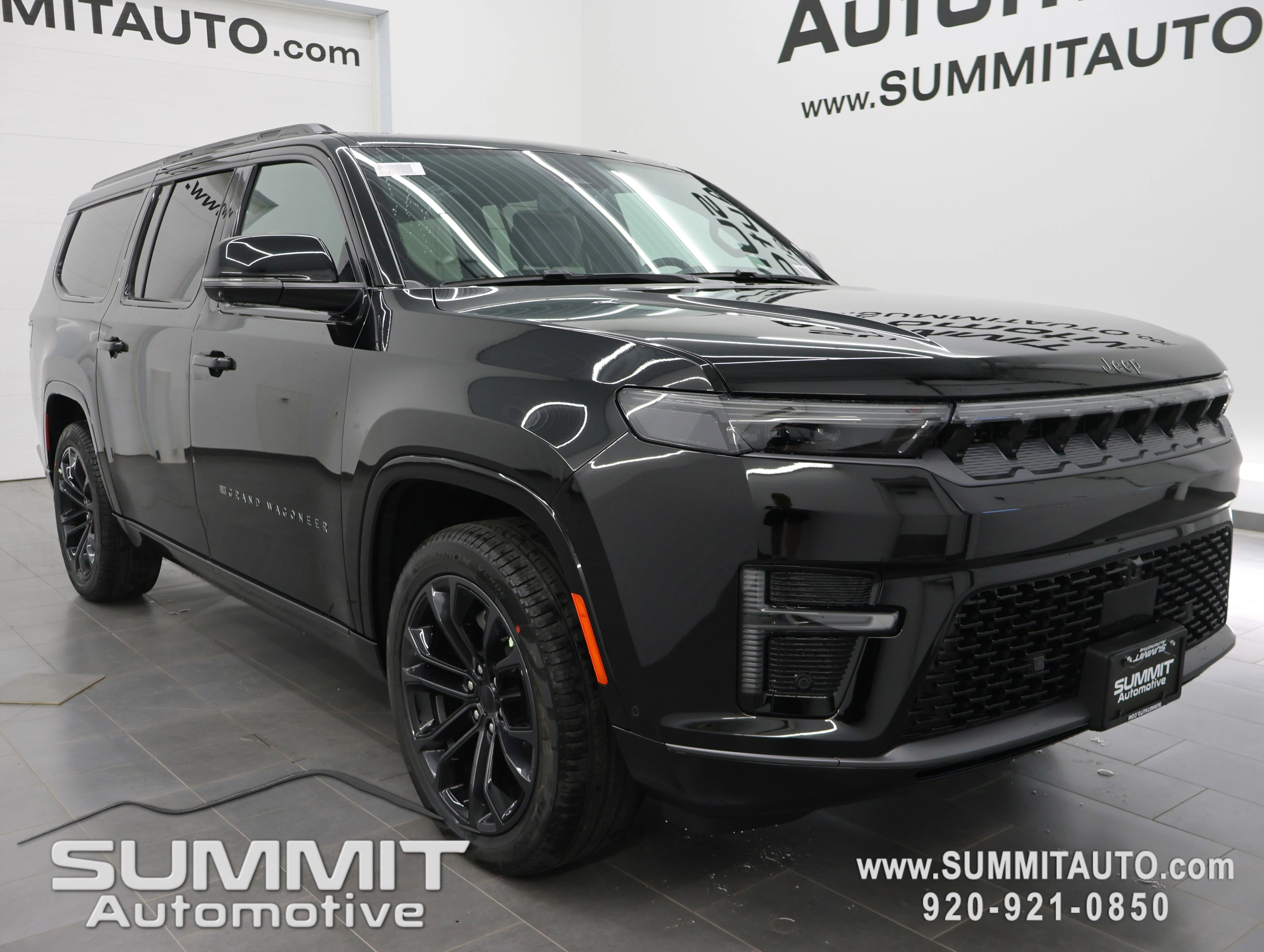 New 2026 High Gloss Black Exterior Paint Jeep Summit Obsidian image 2