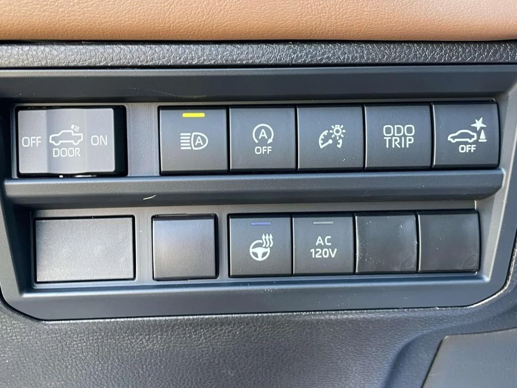 2025 Toyota Tundra 1794 Edition - Photo 18