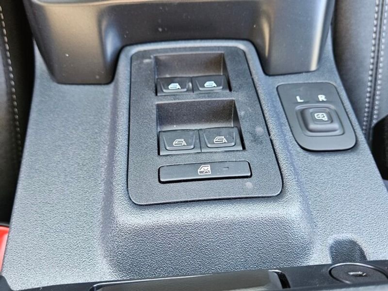 New 2025 Shadow Black Ford Badlands® image 20