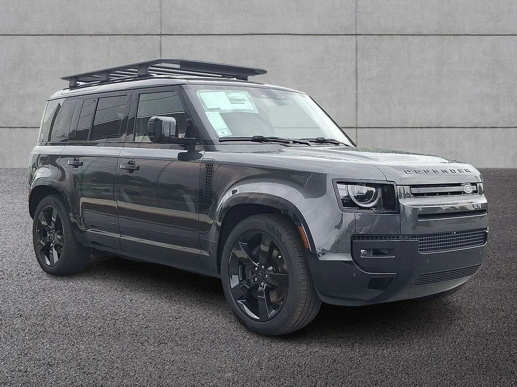 New 2026 Carpathian Grey Land Rover X-Dynamic SE image 2