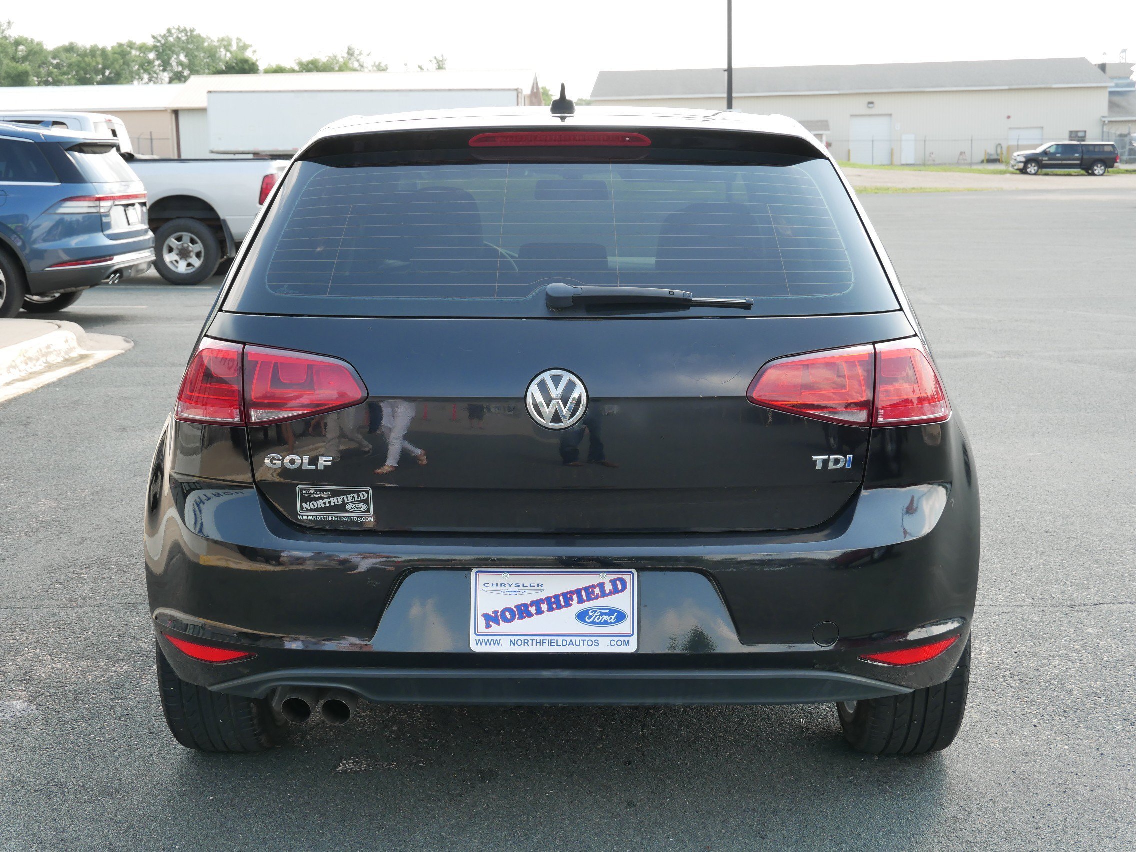 Used 2015 Black Volkswagen  image 7