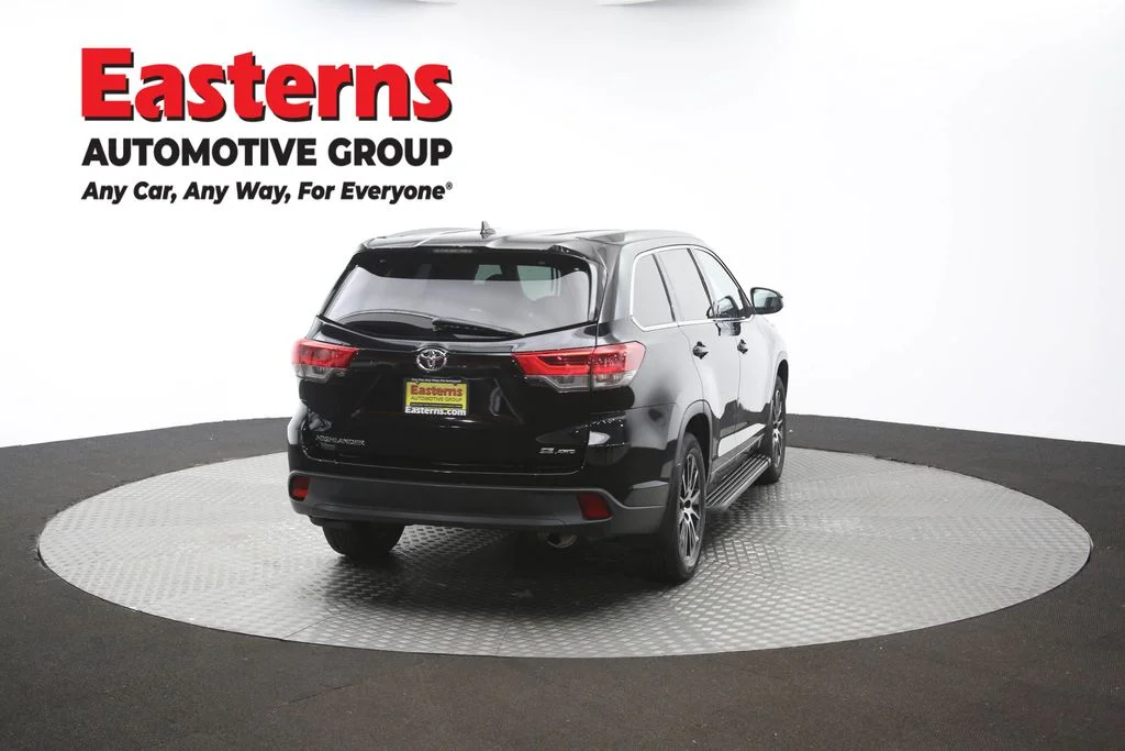 Used 2018 Black Toyota SE image 40