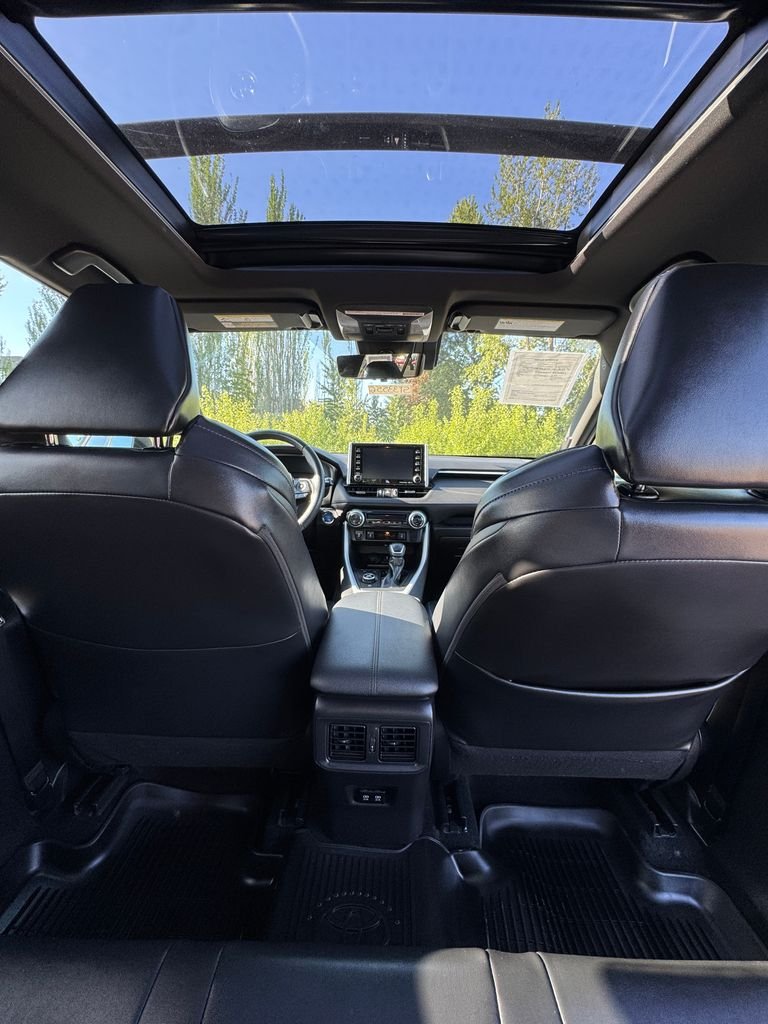 Used 2021 Blizzard Pearl Toyota XSE image 31