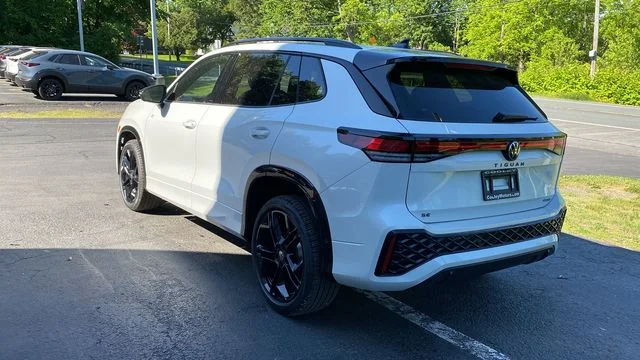 New 2026 White/off-white Volkswagen 2.0T SE R-Line Black image 7