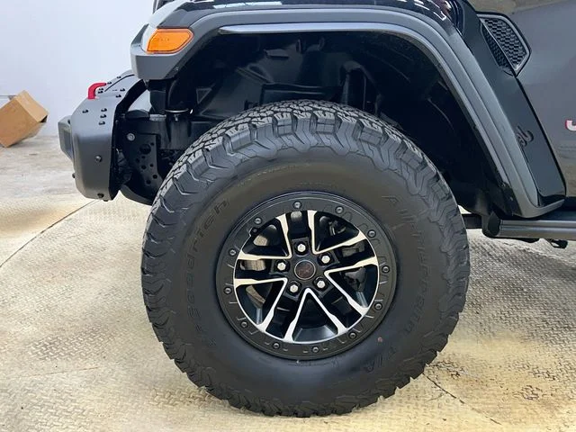 Used 2024 Black Clearcoat Jeep Rubicon X image 19