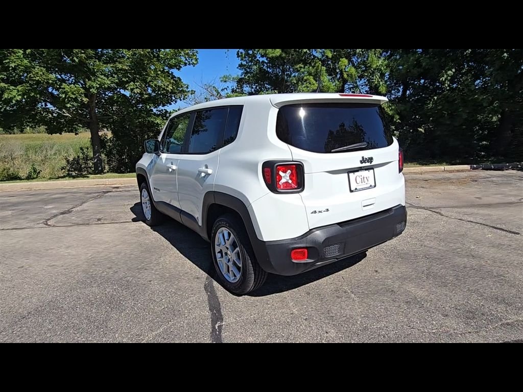 Certified Used 2023 White Jeep Latitude image 6