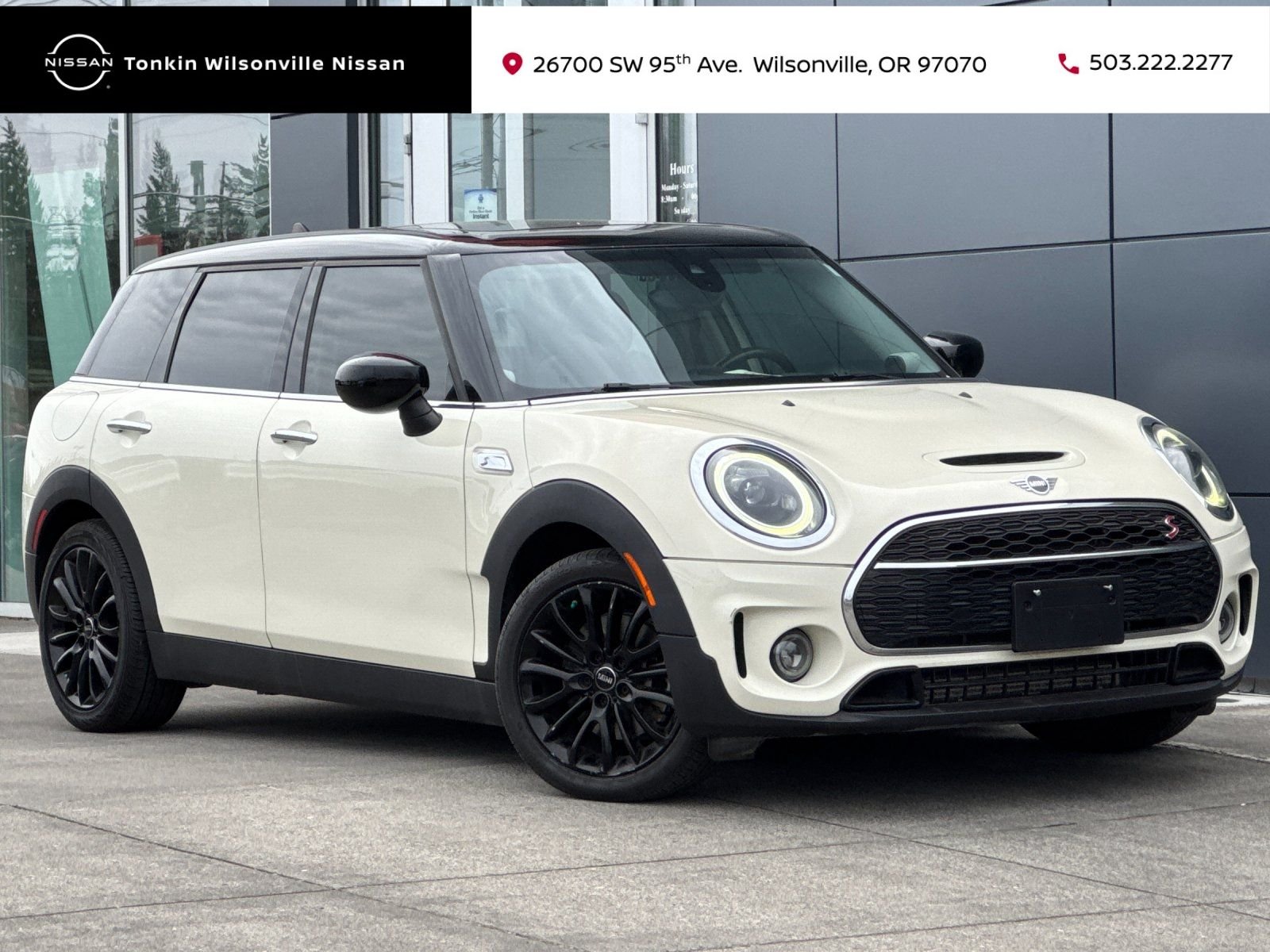 2023 MINI Clubman Cooper S's photo