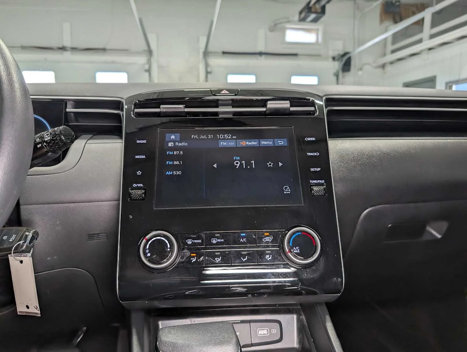 Used 2024 Hampton Gray Hyundai SE image 30