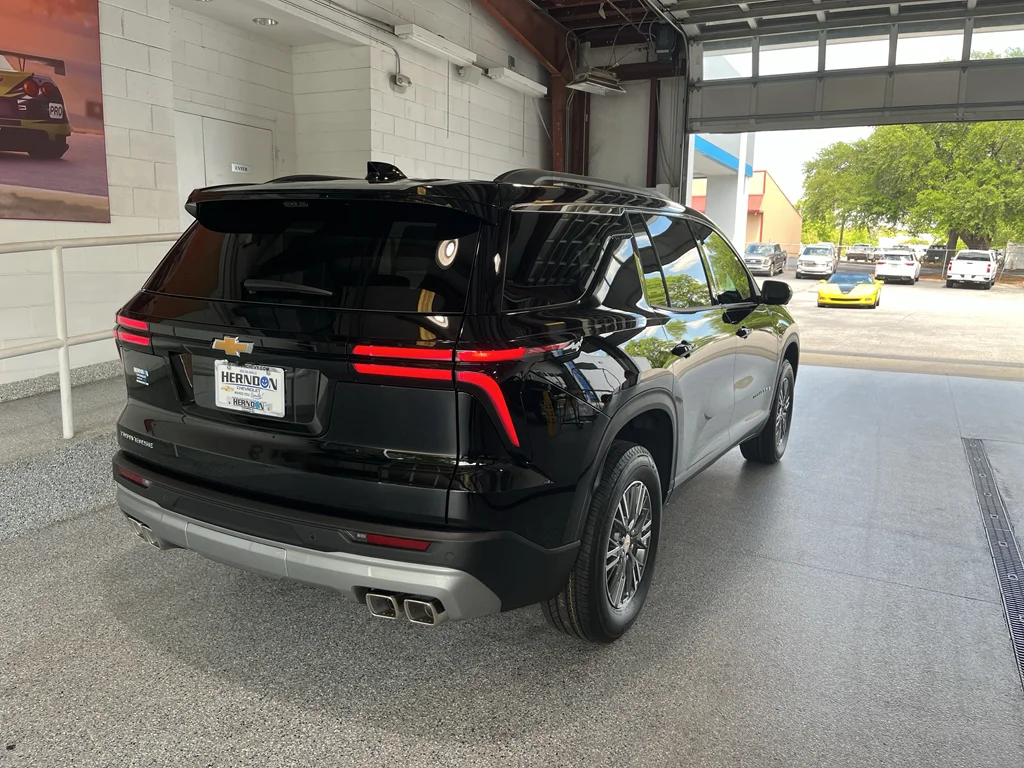 2026 Chevrolet Traverse LT - Photo 11
