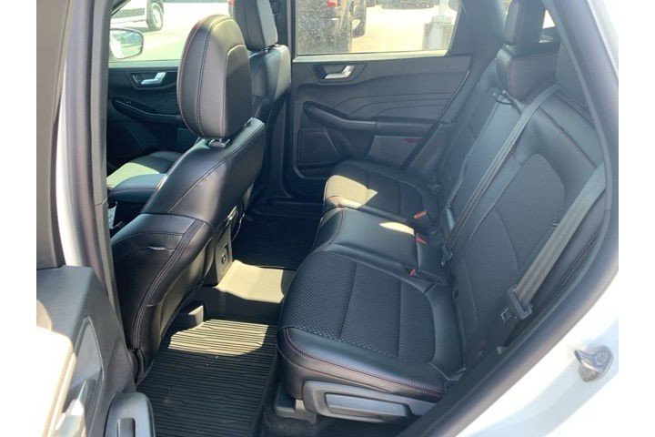 New 2025 Star White Metallic Tri-coat Ford ST-Line image 21