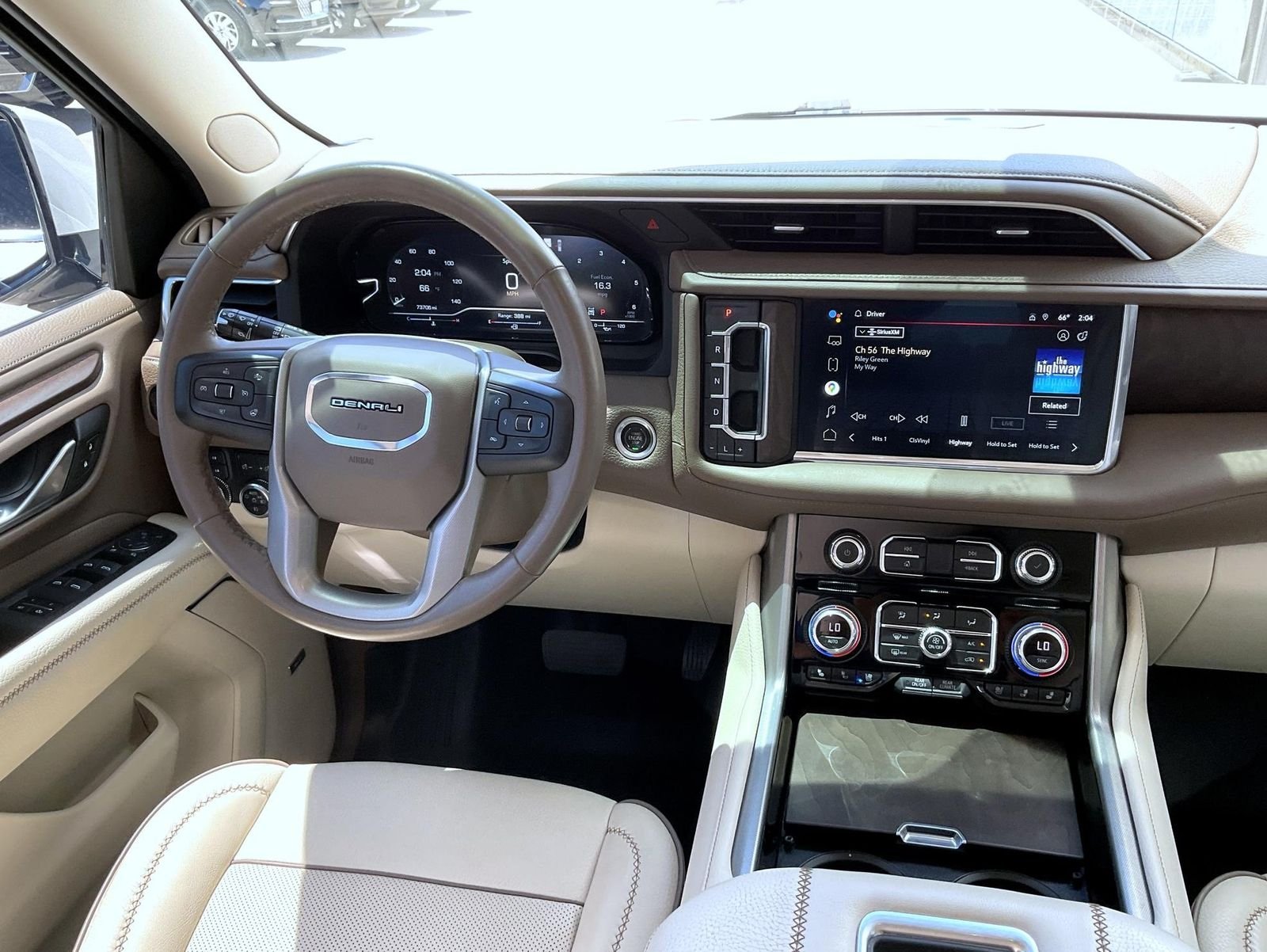Used 2022 White GMC Denali image 14