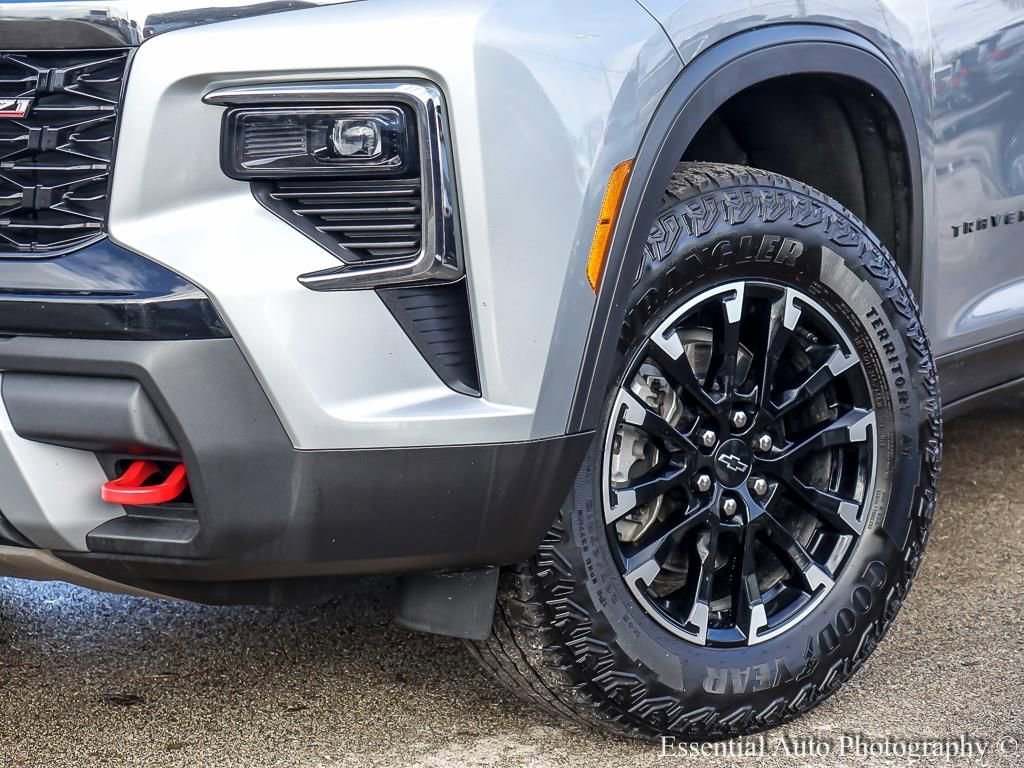 2025 CHEVROLET TRAVERSE - Image 3