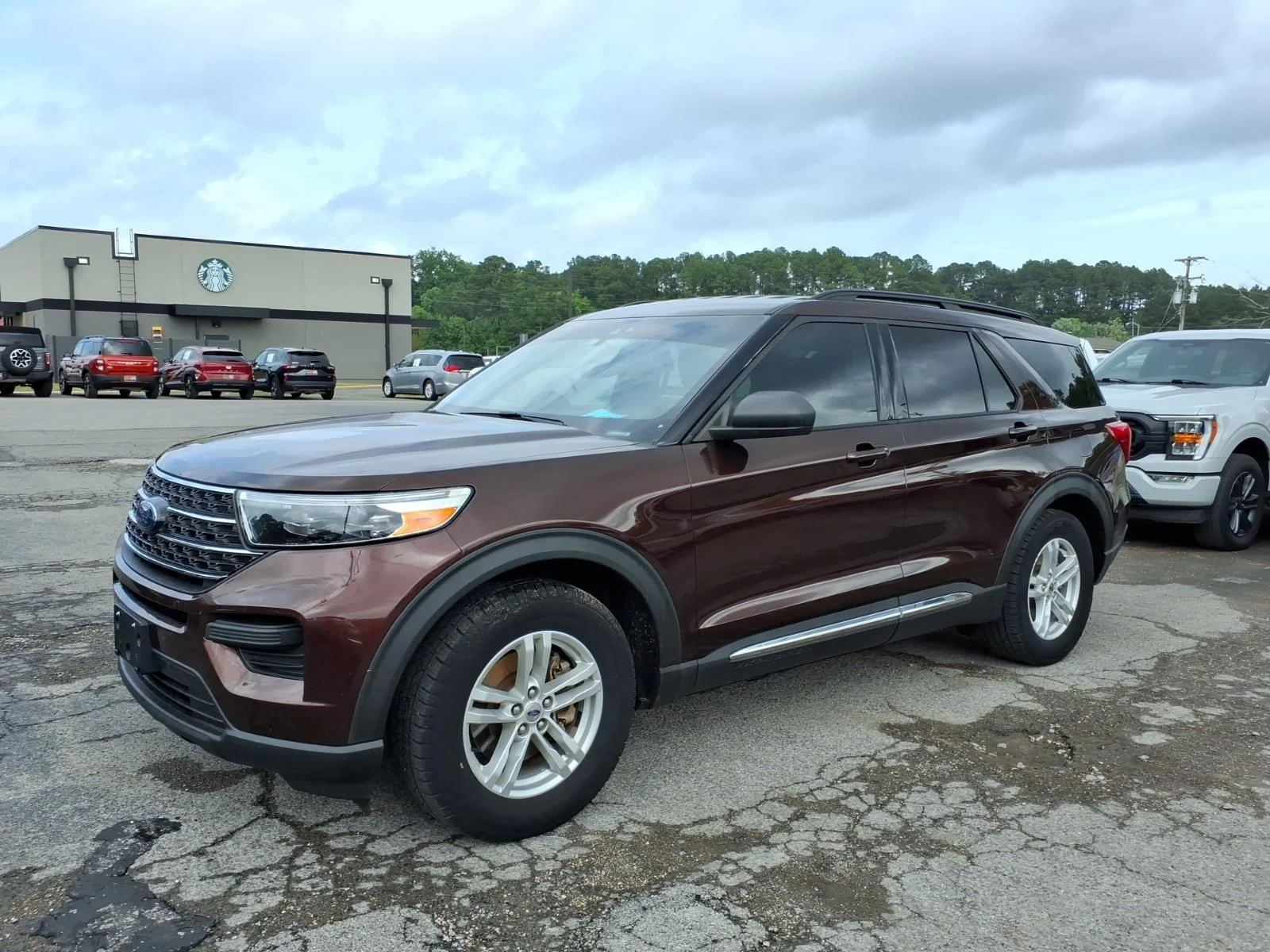 2020 Ford Explorer XLT RWD's photo