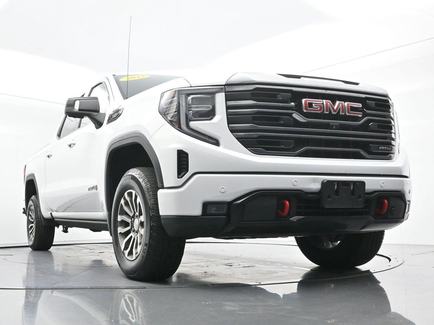 Used 2023 SUMMIT WHITE GMC AT4 image 47