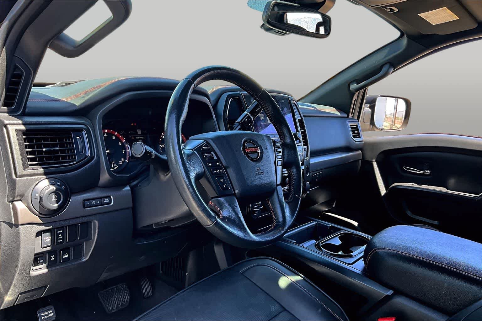 Used 2022 Super Black Nissan PRO-4X image 15