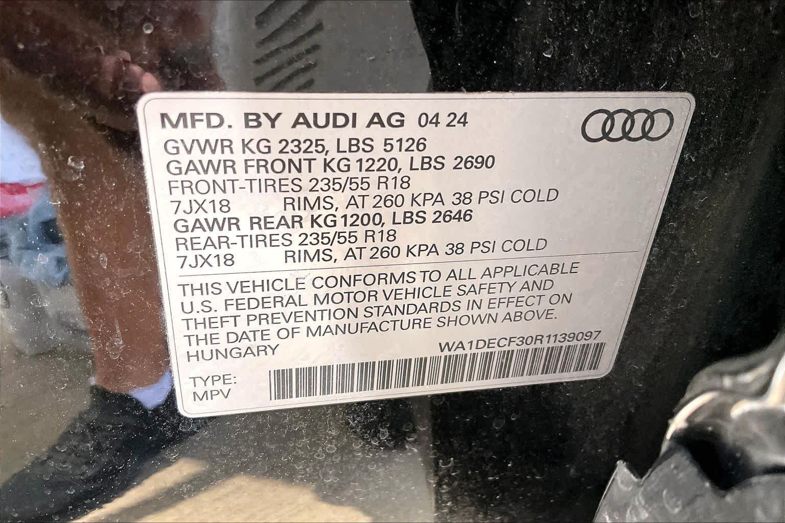 Used 2024 Mythos Black Metallic Audi S line Premium image 34