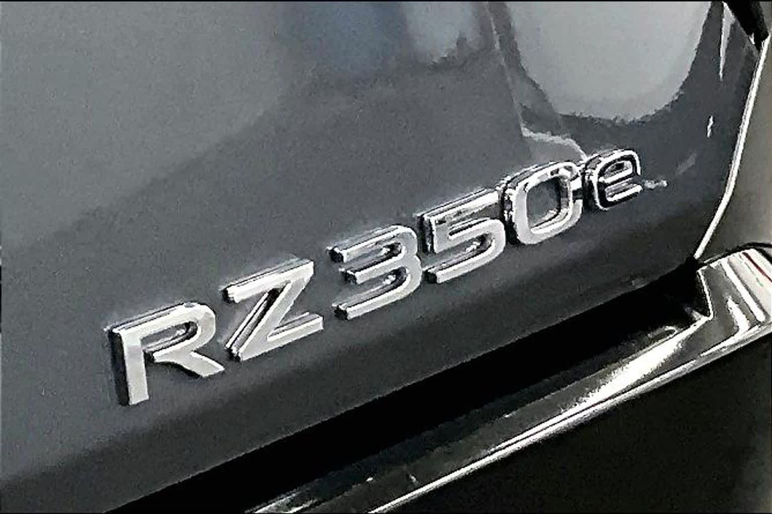 2026 Lexus RZ Base - Photo 9