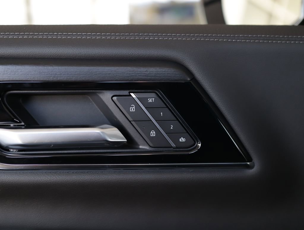 2026 GMC Yukon Denali - Photo 29
