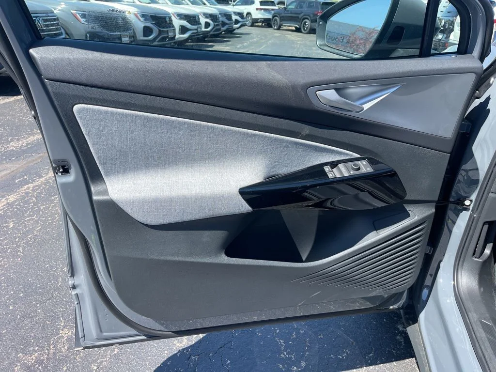 New 2026 Pure Gray Volkswagen Pro image 16
