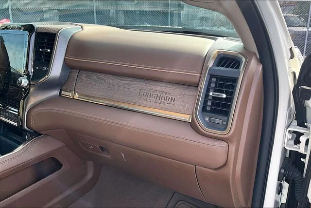 2024 RAM Ram 3500 Pickup Longhorn - Photo 16