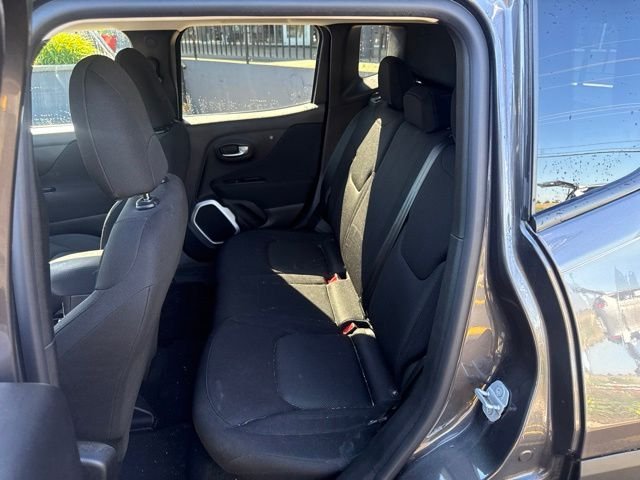 Used 2019 Gray Jeep Sport image 9