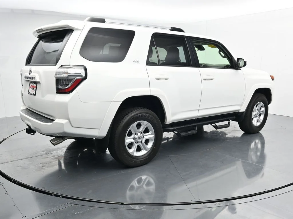Used 2023 White Toyota SR5 image 7