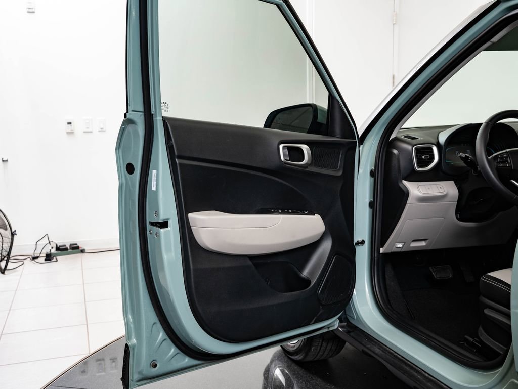 Used 2025 Mirage Green Hyundai SEL image 24