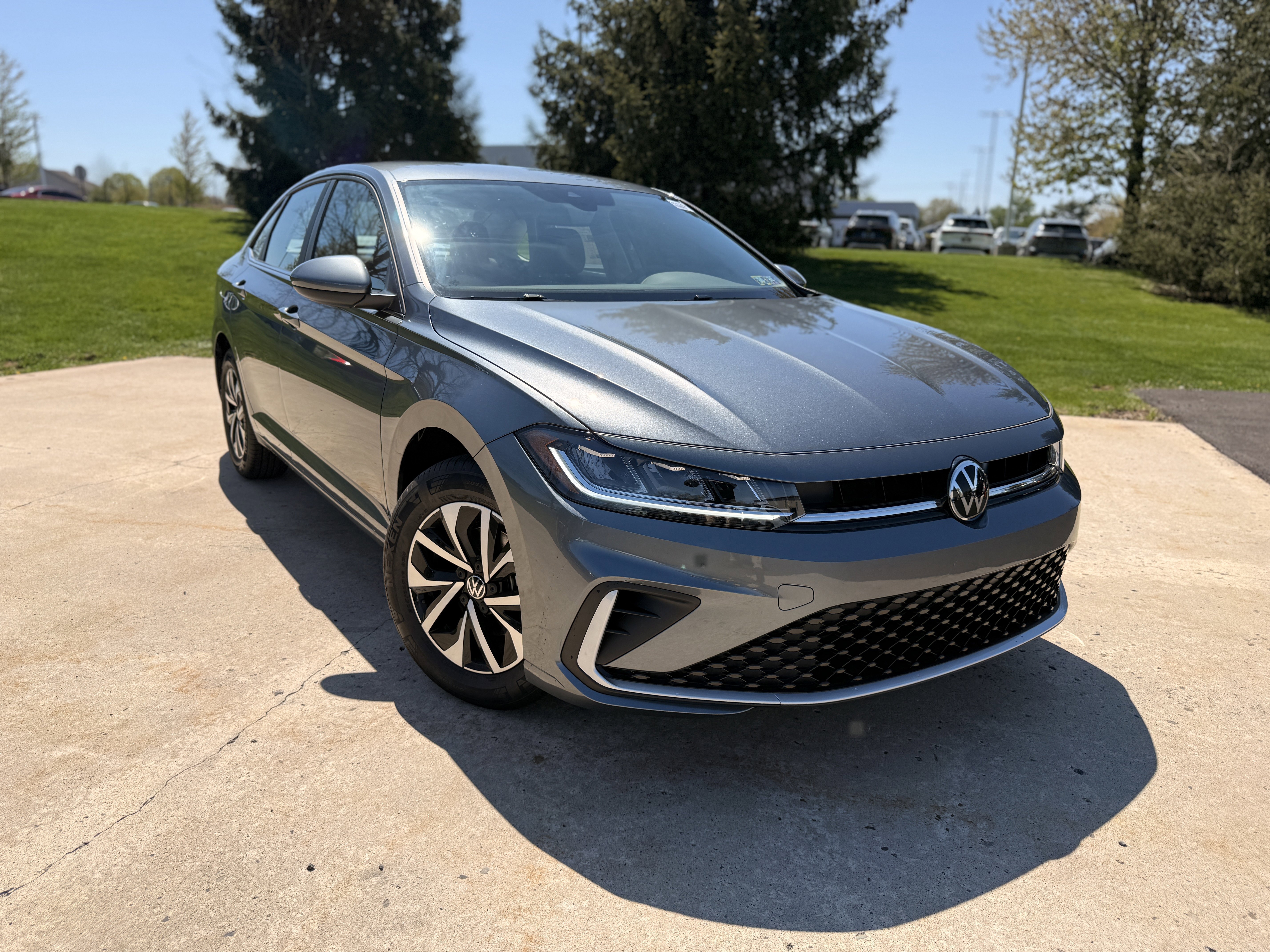 New 2026 Platinum Gray Metallic Volkswagen S image 2