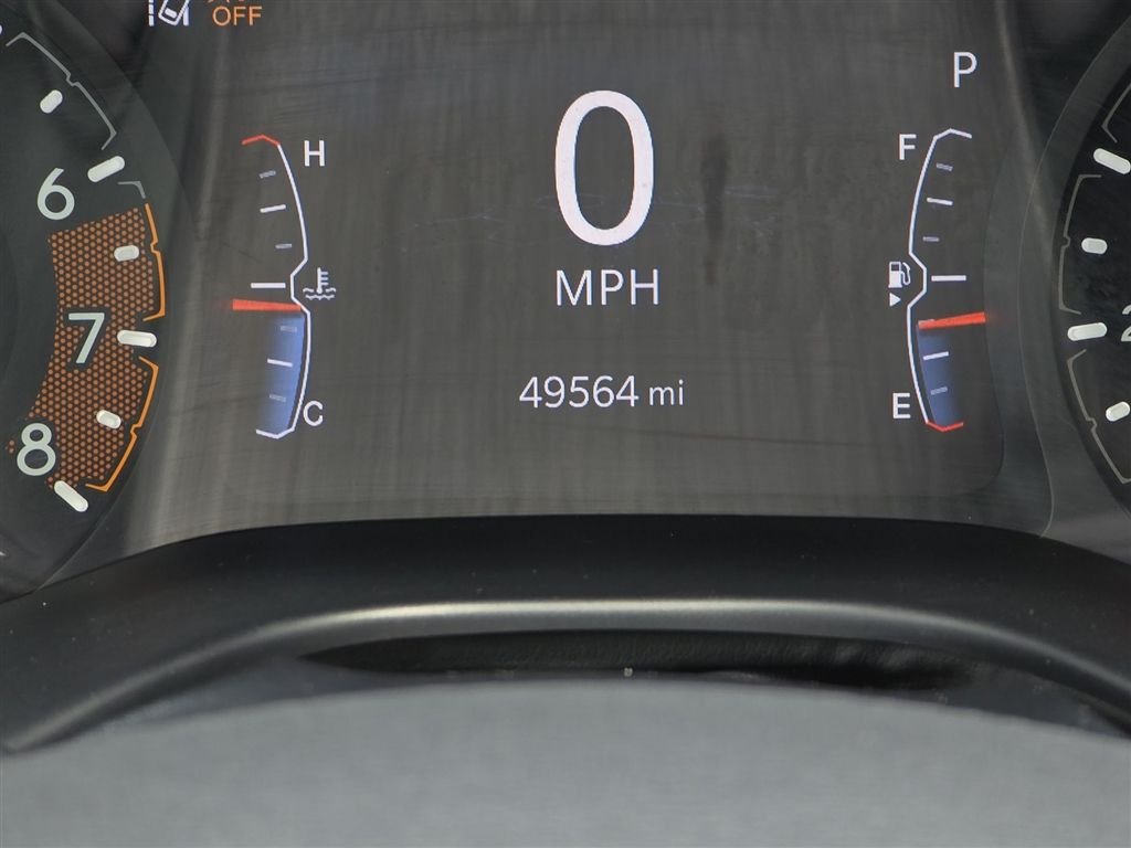 Certified Used 2024  Jeep Limited image 20