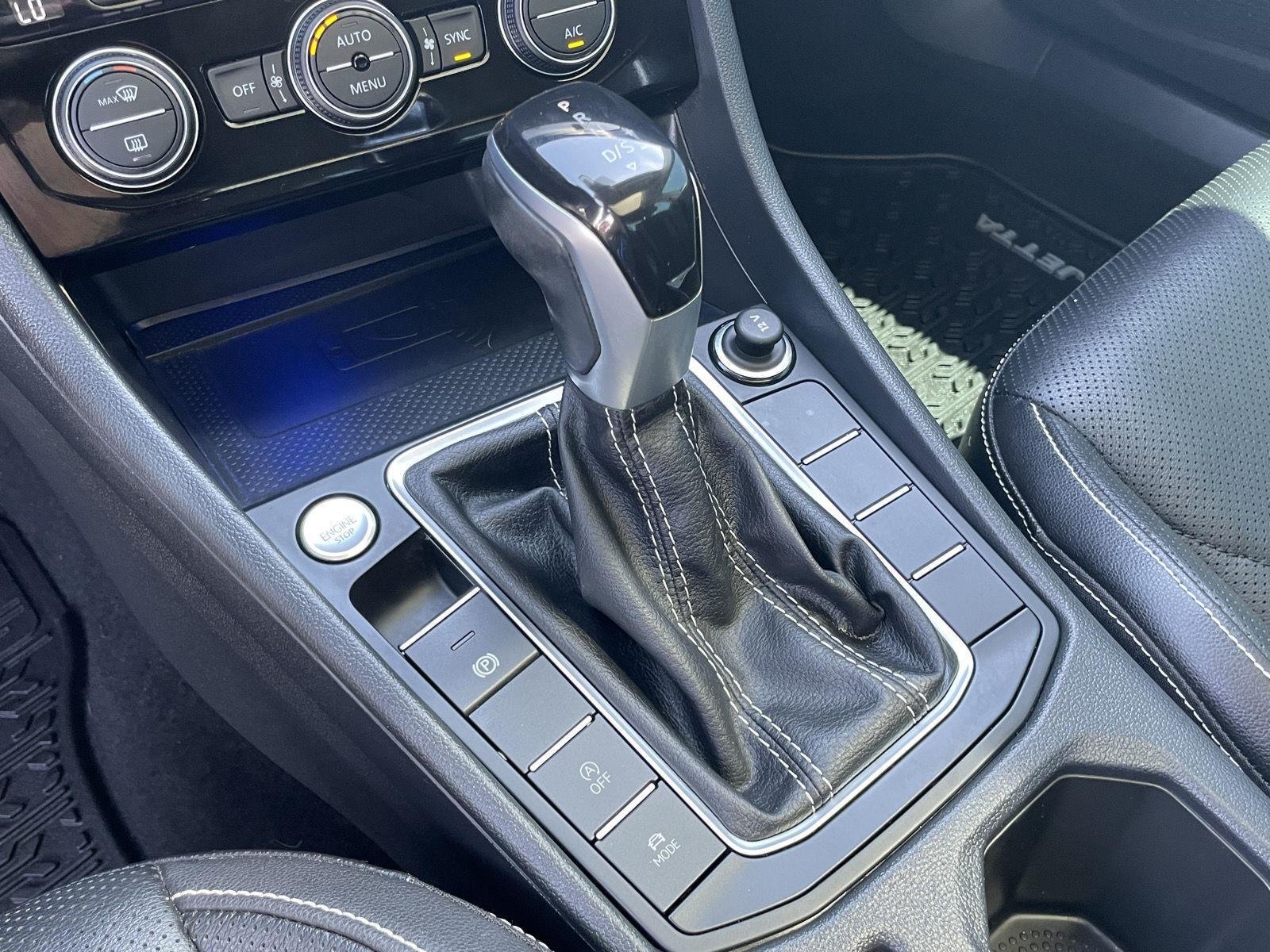 2023 Volkswagen Jetta SEL - Photo 32