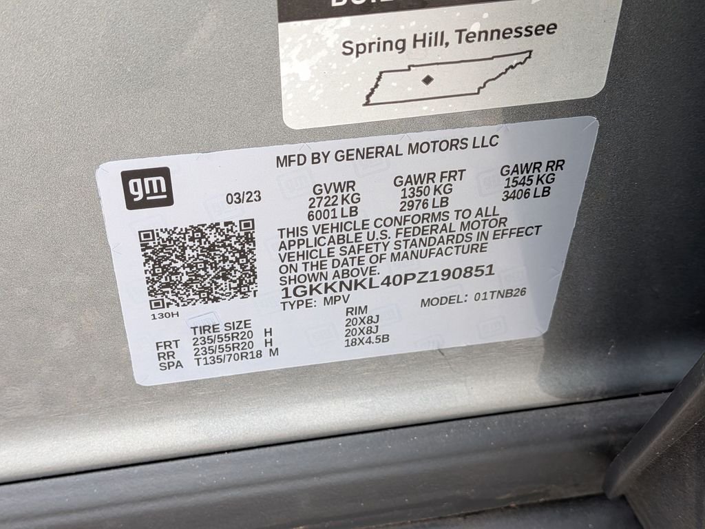Used 2023 Silver GMC SLE image 31