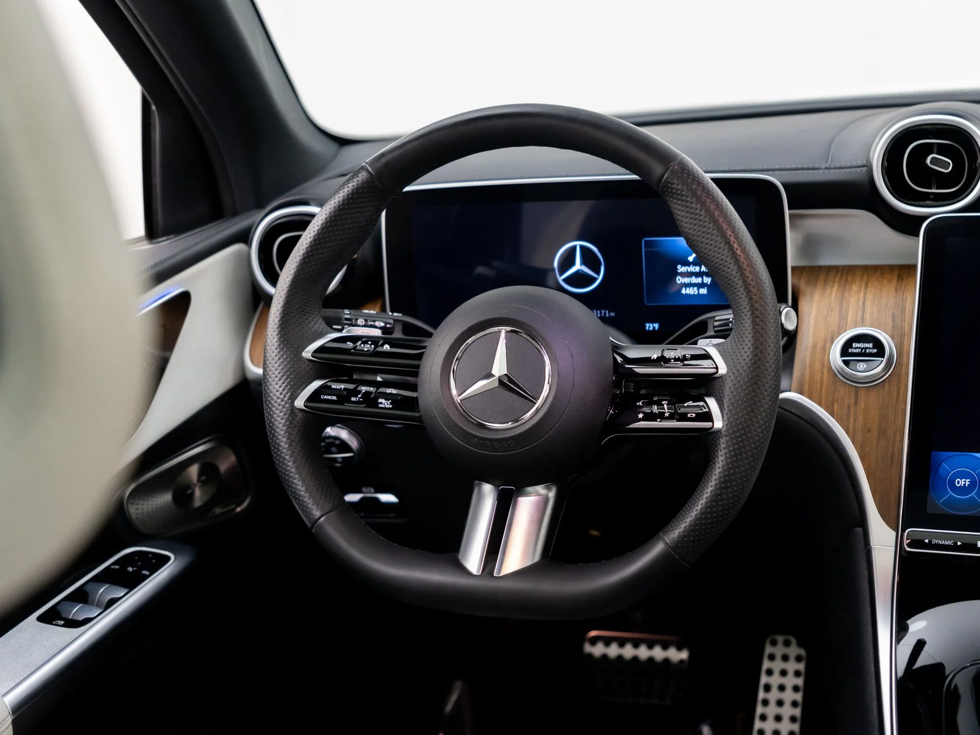 Used 2023 White Mercedes-Benz GLC 300 image 11